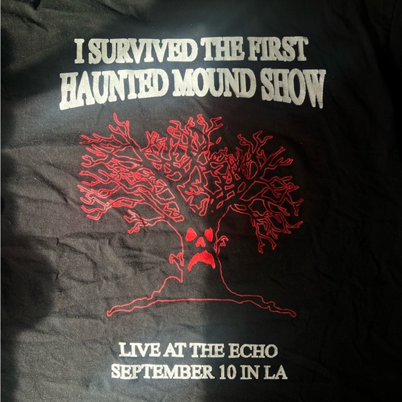 First show ever haunted mound tee - Picture 4 of 4